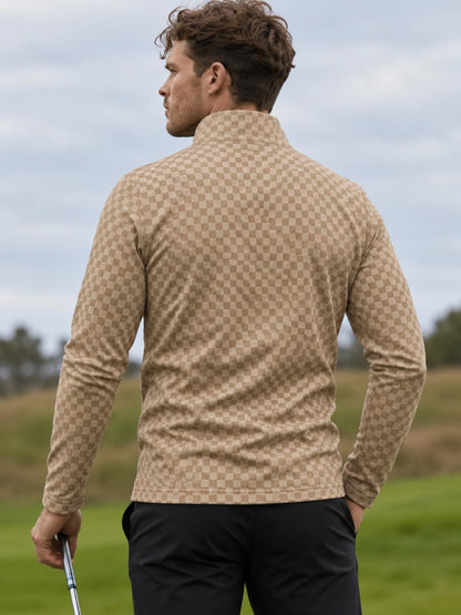 Cremebeiger Golfpullover mit Schachbrettmuster, Funktionsmaterial und Viertelreißverschluss