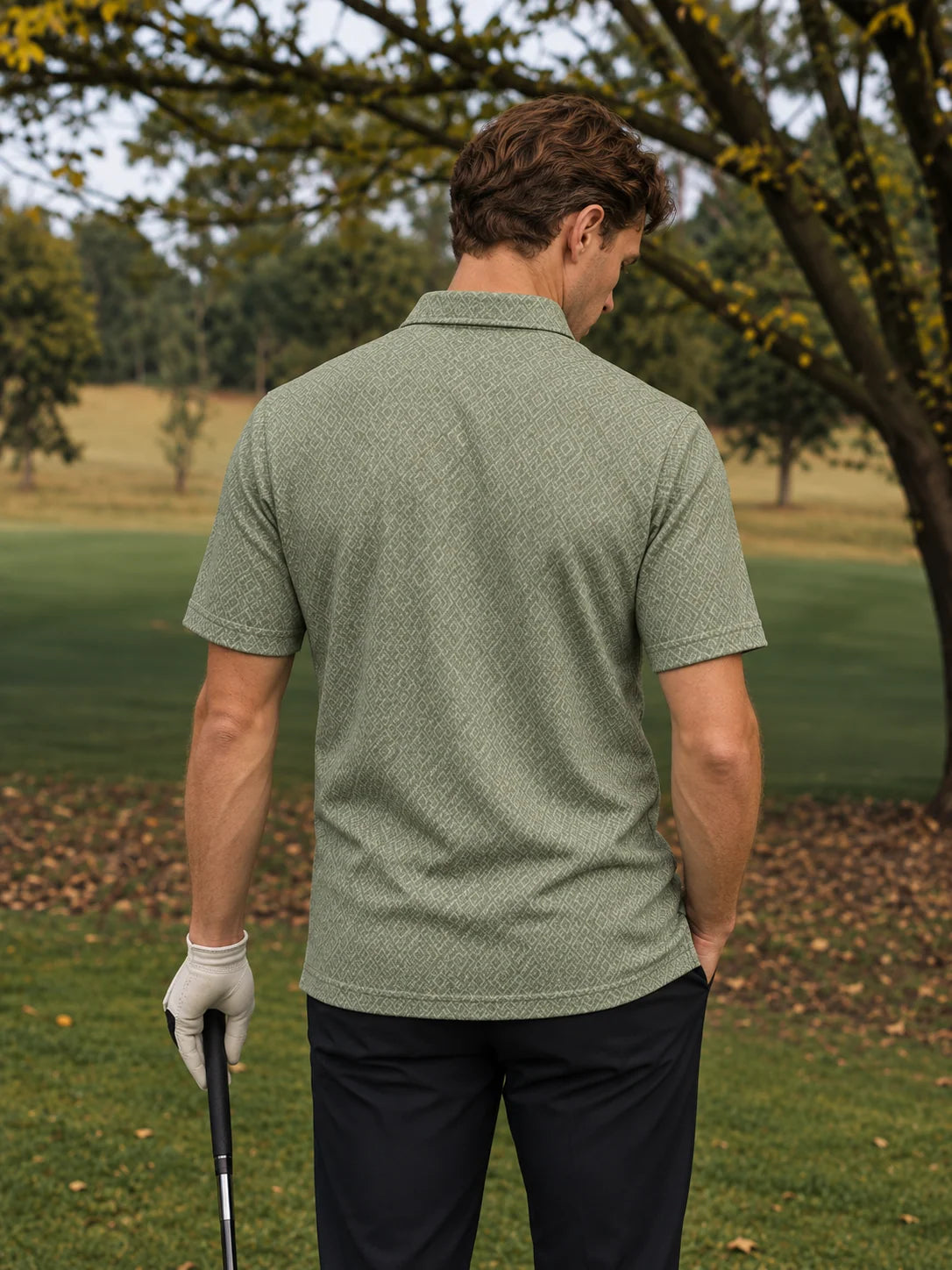 Salbeigrünes Performance-Golfpoloshirt mit Rautenmuster