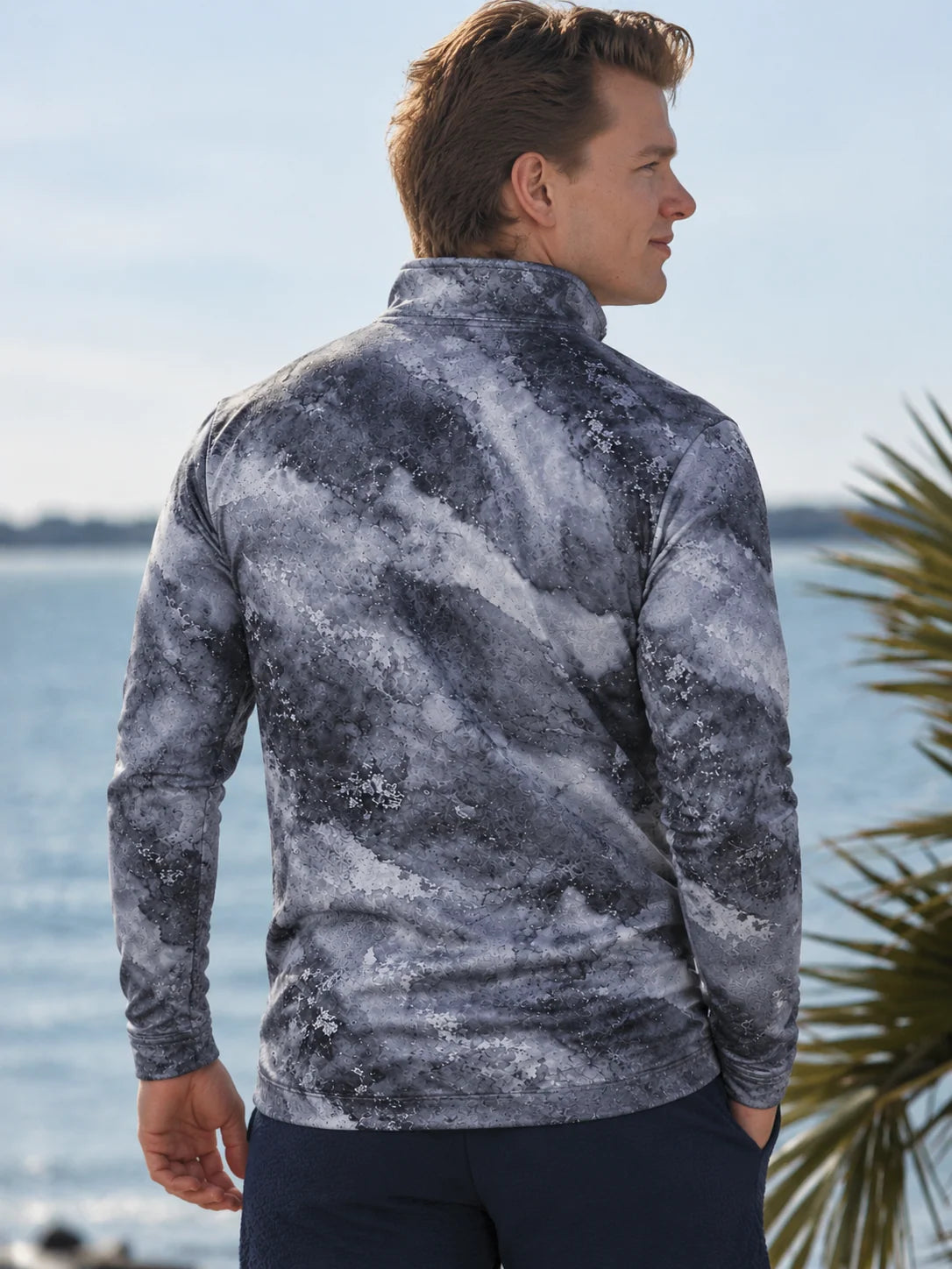 Performance-Pullover in Schieferblau mit Marmormuster und kurzem Reißverschluss